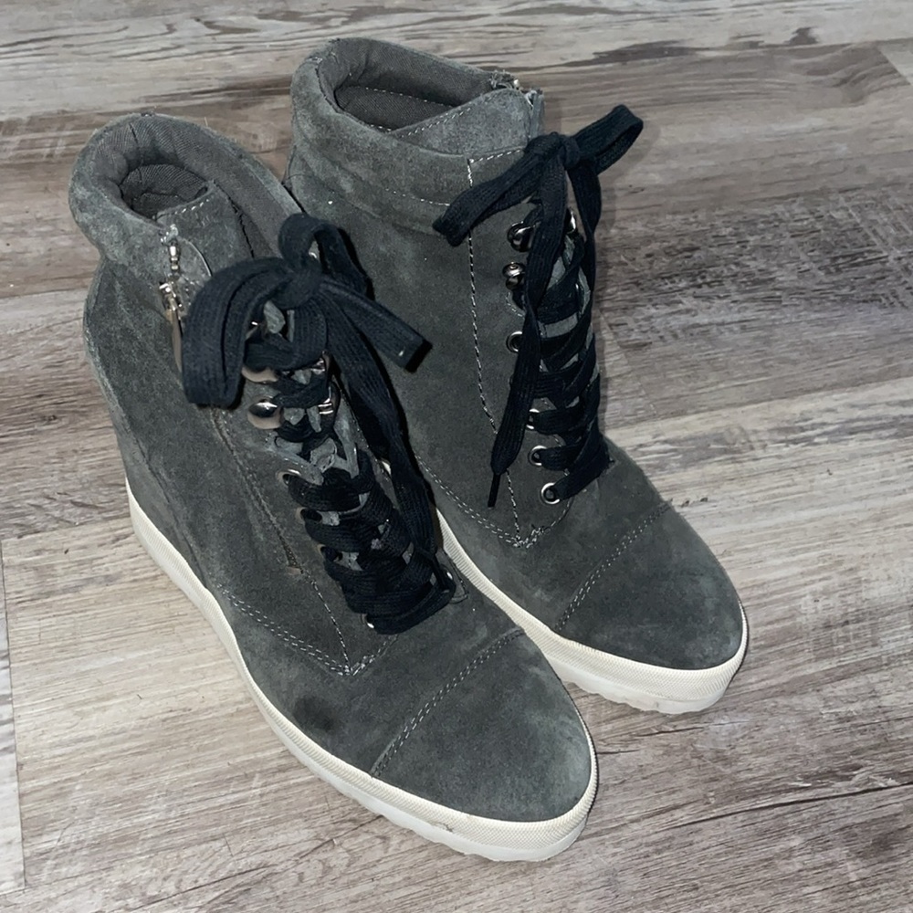 Paige grey and white platform suede high top sneakers shoes size 8.5